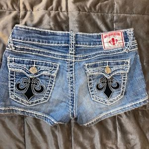 Miss chic low rise shorts